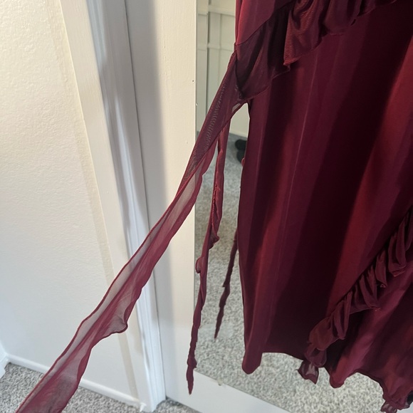 Elegant Burgundy Ruffle Dress - Picture 5 of 5